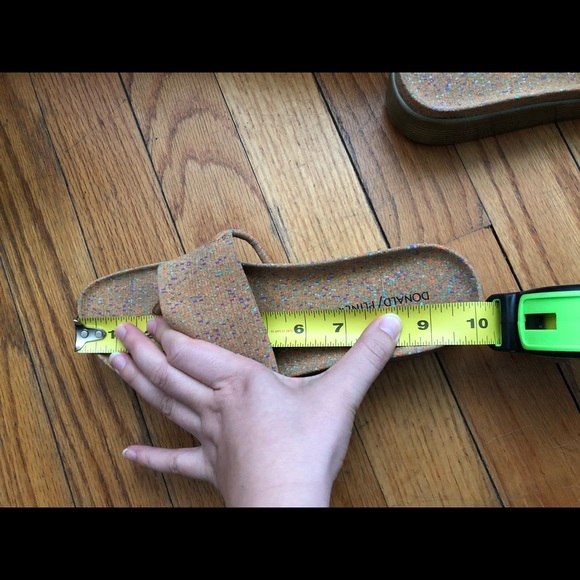 Donald J Pliner Cork Sandals sz 9 8.5 - Picture 5 of 6